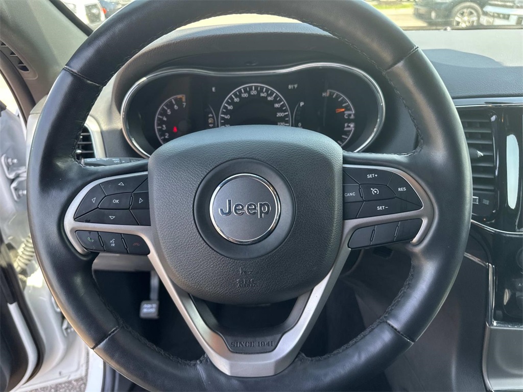 Vehicle image 12 of 27