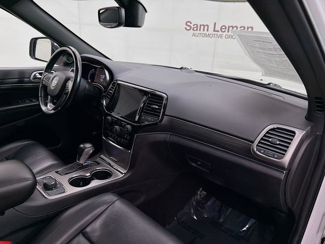 Vehicle image 29 of 32