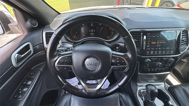 Vehicle image 15 of 29