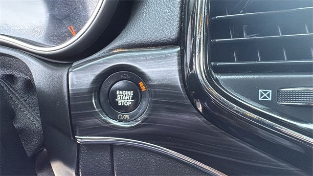 Vehicle image 26 of 29