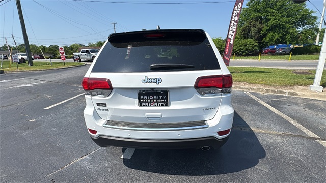 Vehicle image 8 of 29