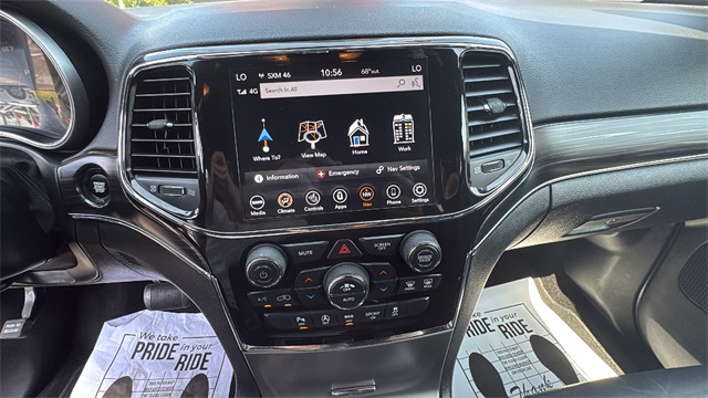 Vehicle image 23 of 29