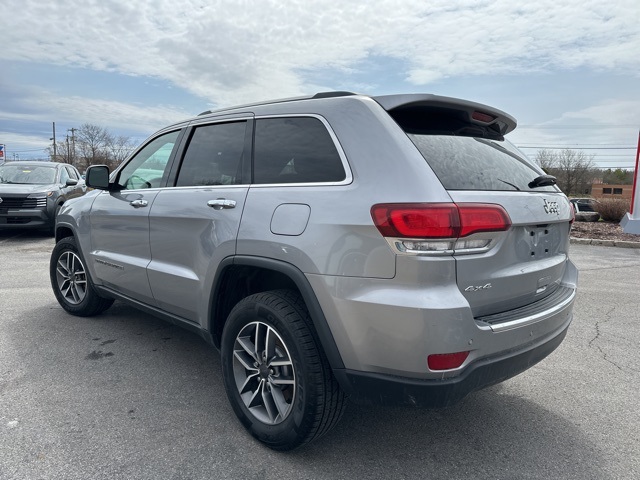 Vehicle image 4 of 29