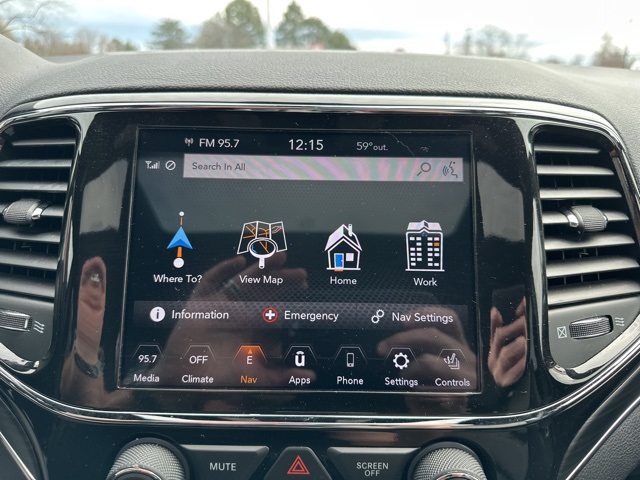 Vehicle image 22 of 29