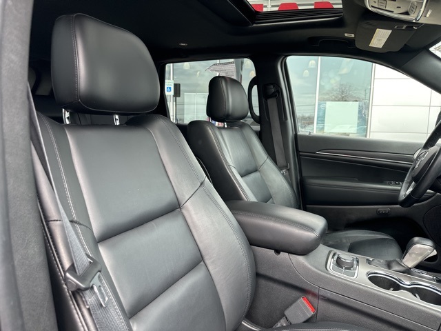 Vehicle image 15 of 29