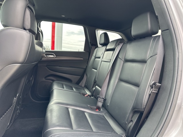 Vehicle image 9 of 29