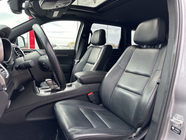 Vehicle image 18 of 29