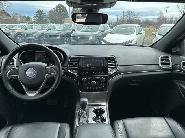 Vehicle image 10 of 29