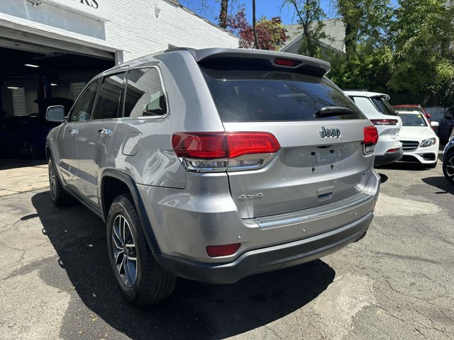 Vehicle image 7 of 36