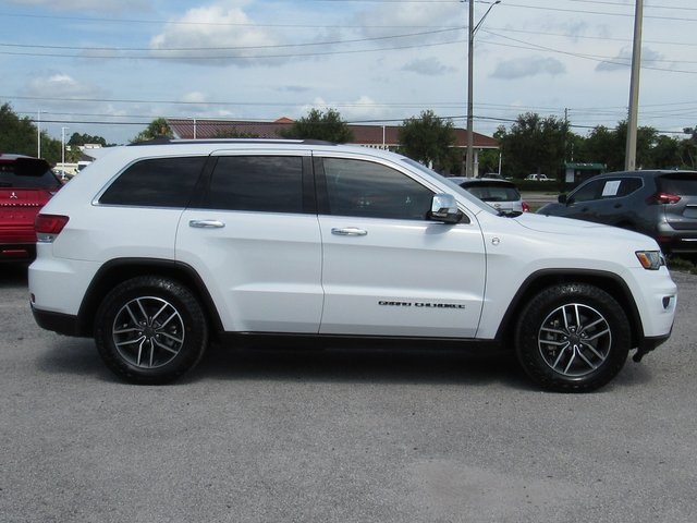 Vehicle image 8 of 44