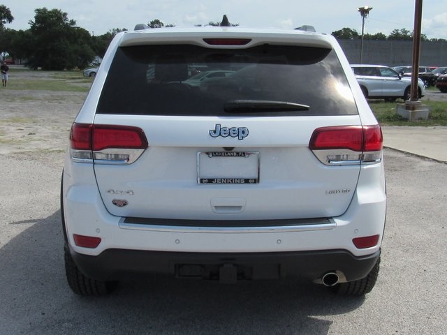 Vehicle image 13 of 44
