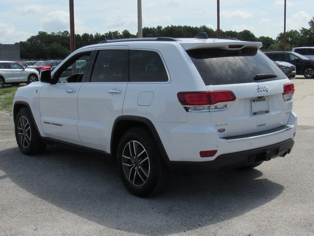 Vehicle image 14 of 44