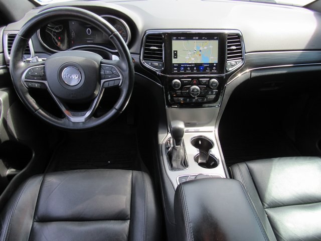 Vehicle image 20 of 44