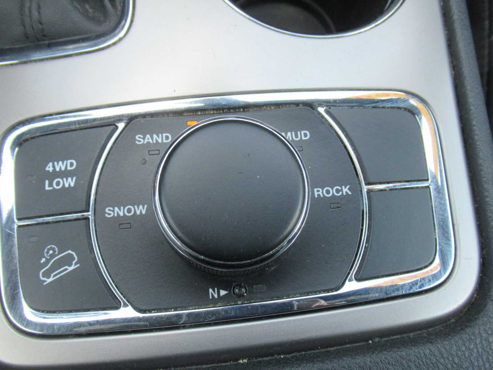 Vehicle image 38 of 45