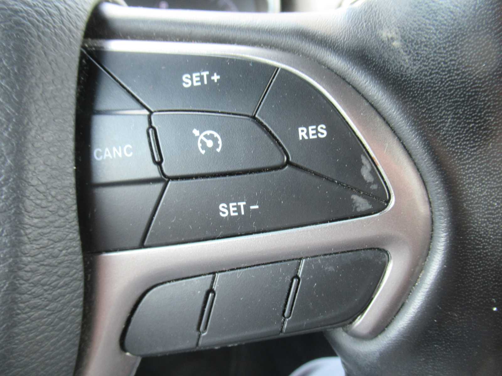 Vehicle image 23 of 45
