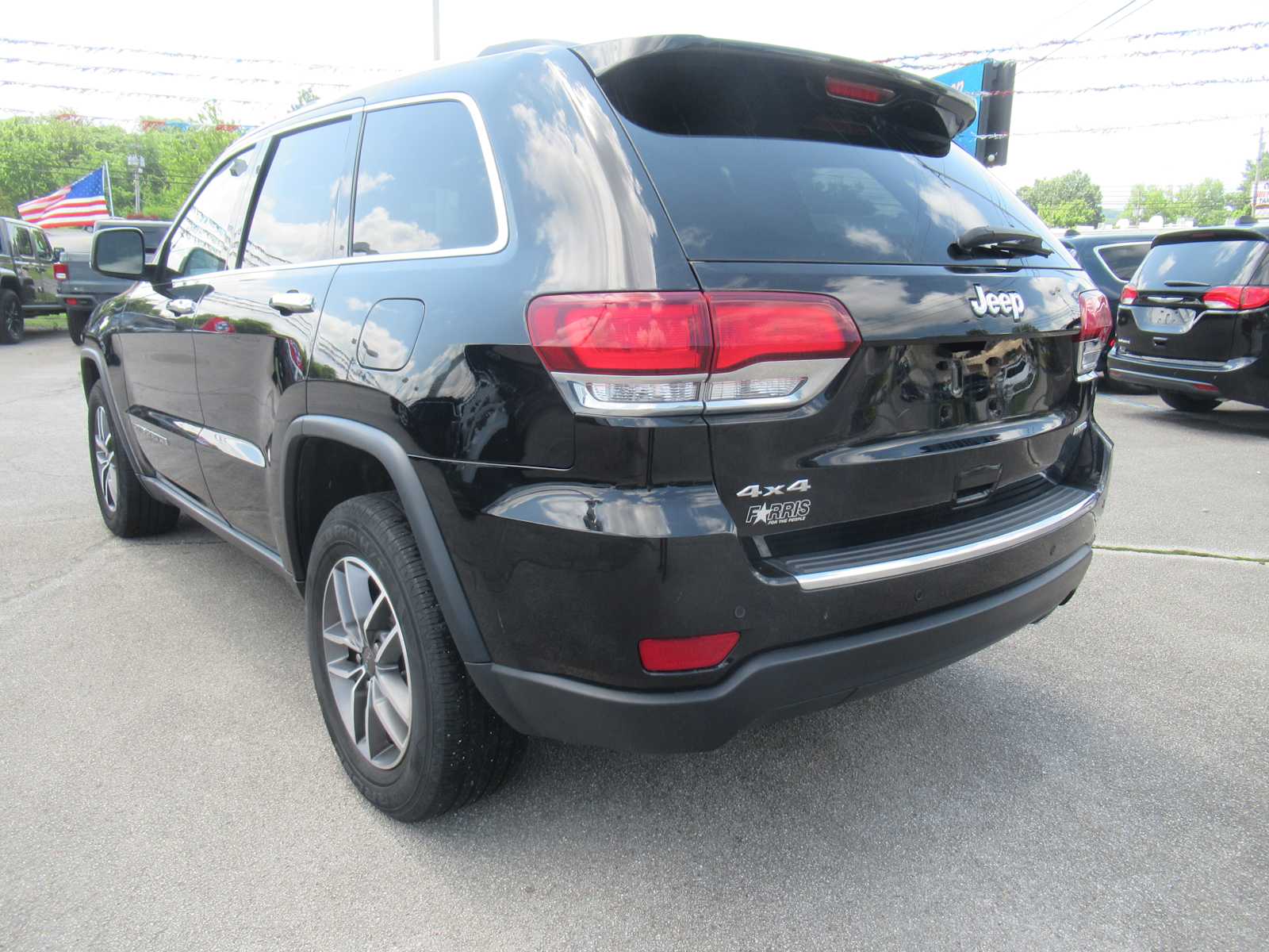 Vehicle image 5 of 45