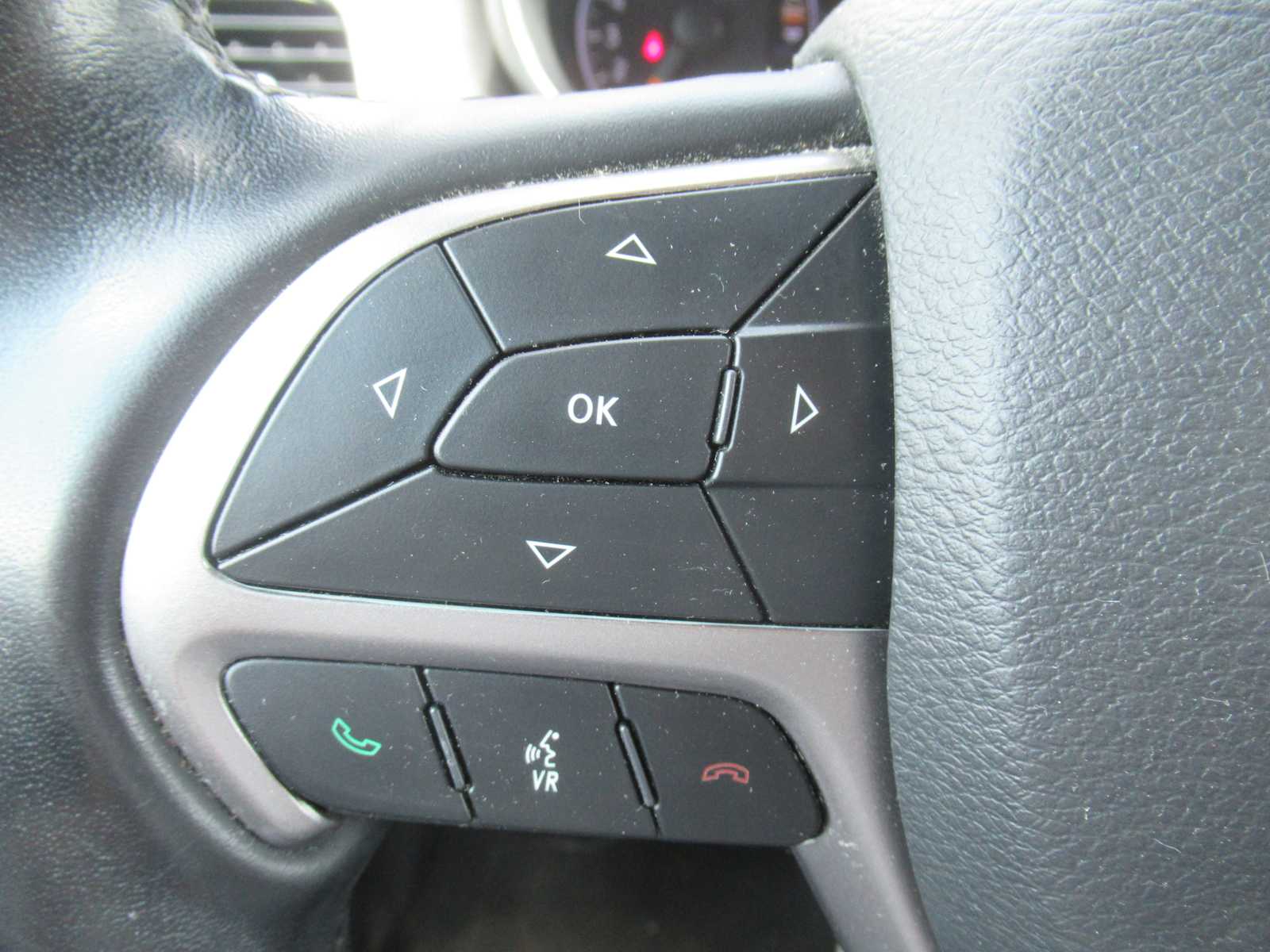 Vehicle image 22 of 45