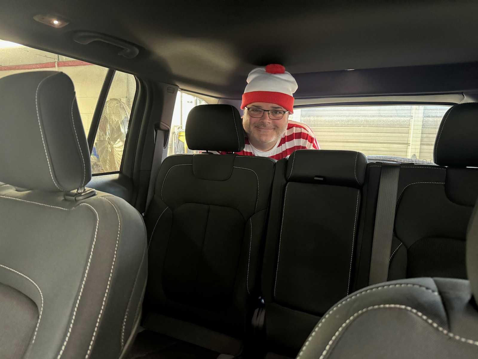 Vehicle image 43 of 45