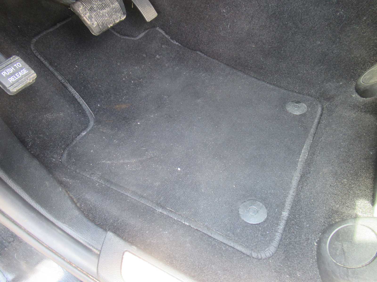 Vehicle image 20 of 45