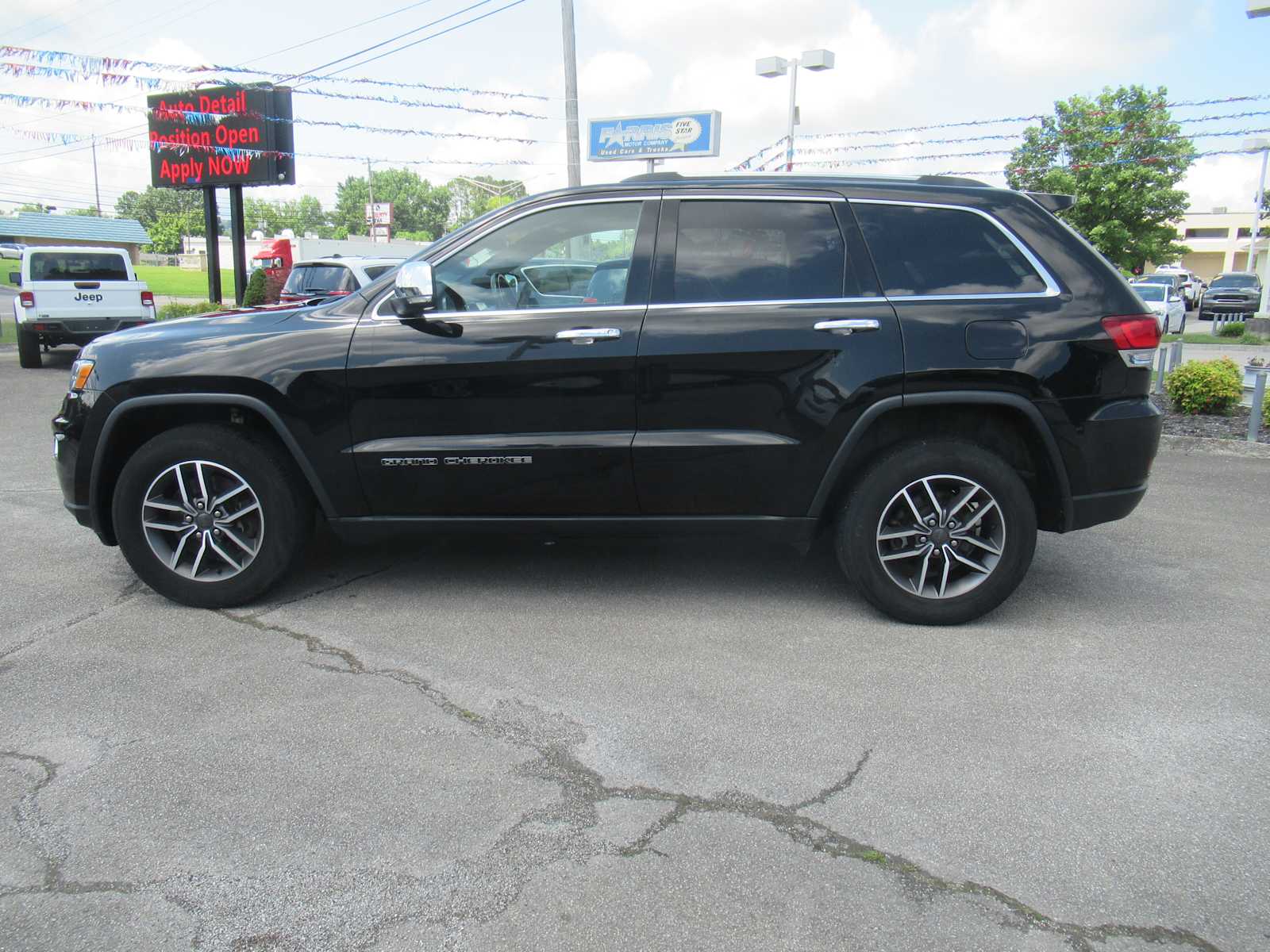 Vehicle image 6 of 45