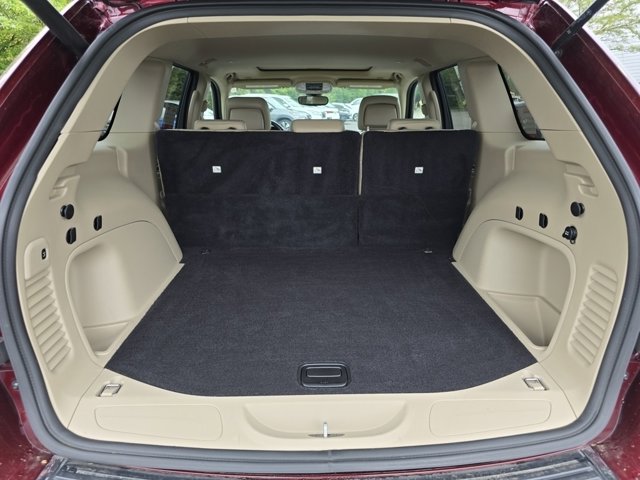 Vehicle image 20 of 34