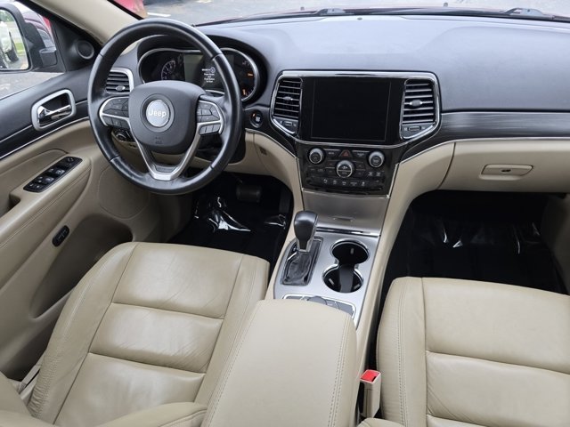 Vehicle image 24 of 34