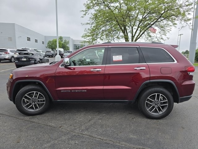 Vehicle image 9 of 34