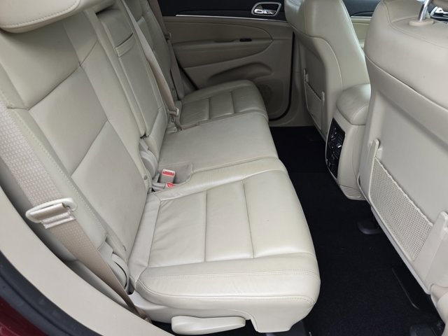 Vehicle image 21 of 34