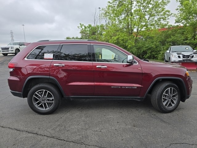 Vehicle image 5 of 34
