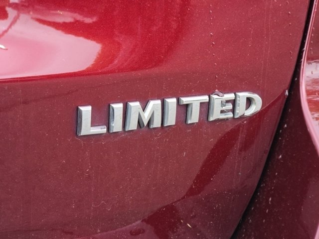 Vehicle image 19 of 34