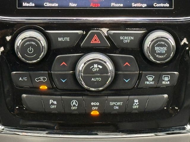 Vehicle image 23 of 40