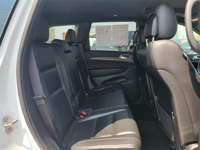Vehicle image 19 of 36