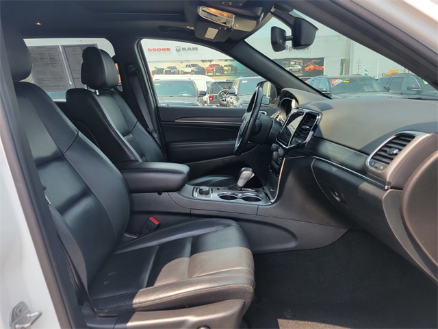Vehicle image 20 of 36