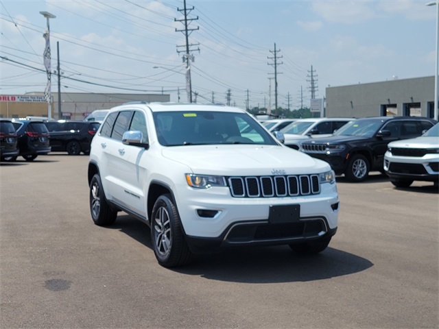 Vehicle image 4 of 36