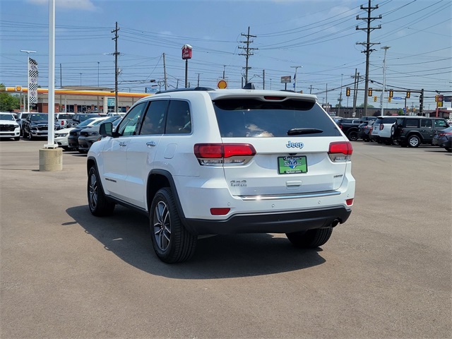 Vehicle image 9 of 36