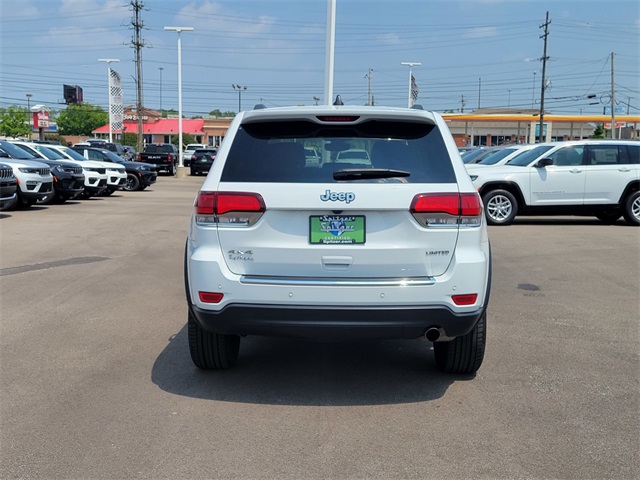 Vehicle image 8 of 36