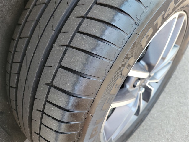 Vehicle image 13 of 36