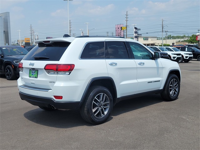 Vehicle image 7 of 36