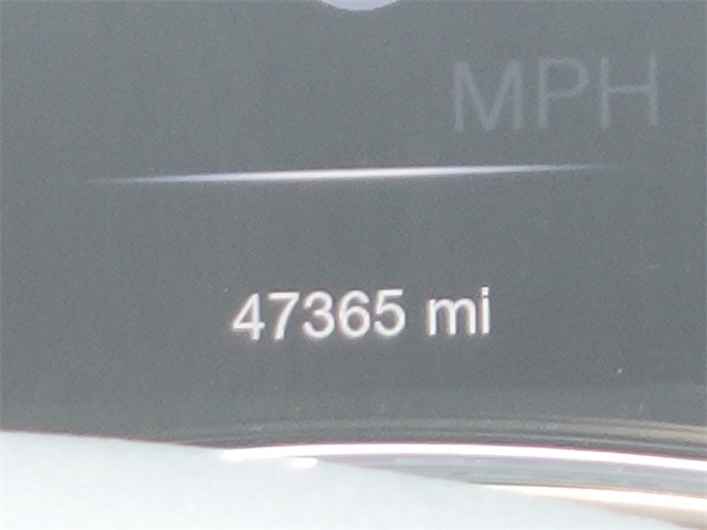 Vehicle image 32 of 36