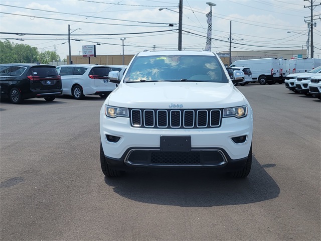 Vehicle image 2 of 36