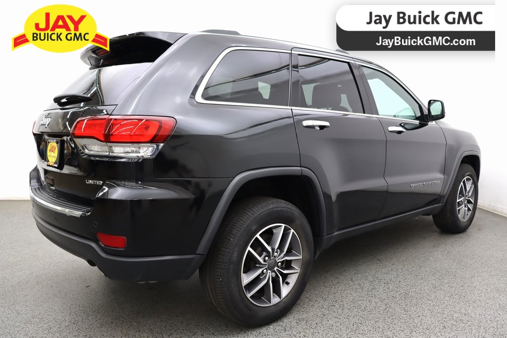 Vehicle image 4 of 34
