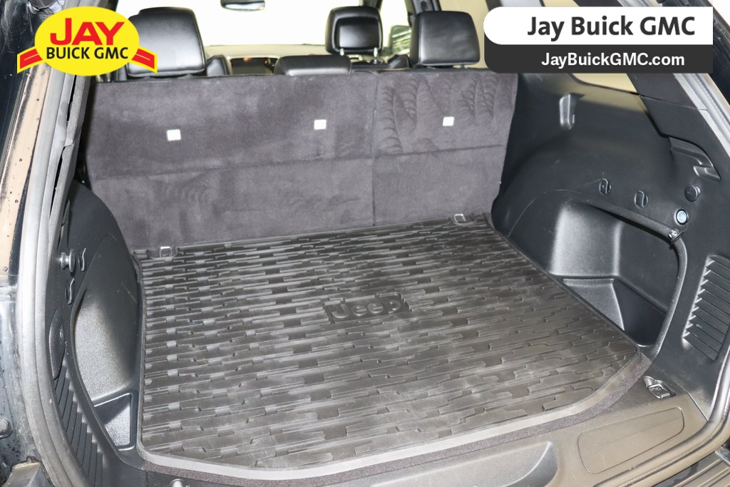 Vehicle image 7 of 34