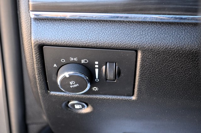 Vehicle image 27 of 58