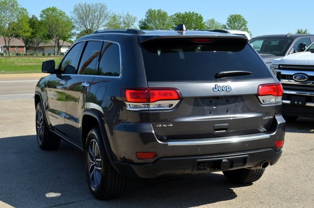 Vehicle image 7 of 58