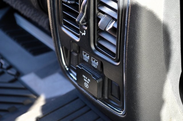 Vehicle image 56 of 58