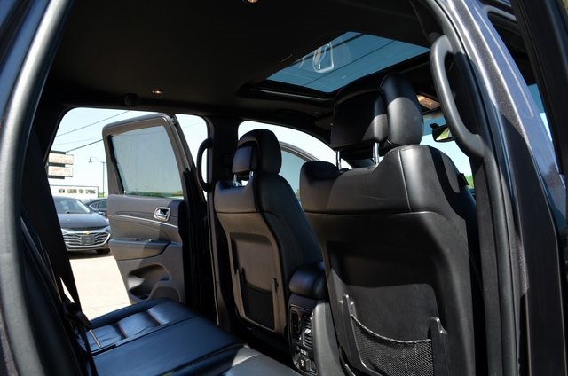 Vehicle image 55 of 58