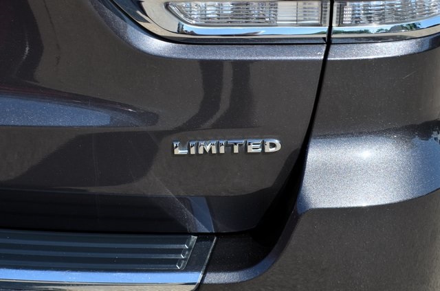 Vehicle image 13 of 58