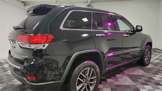 Vehicle image 7 of 27