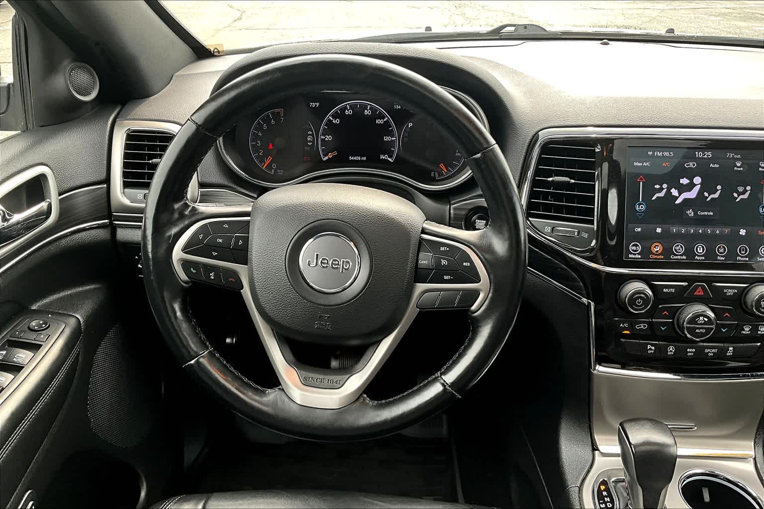 Vehicle image 16 of 35