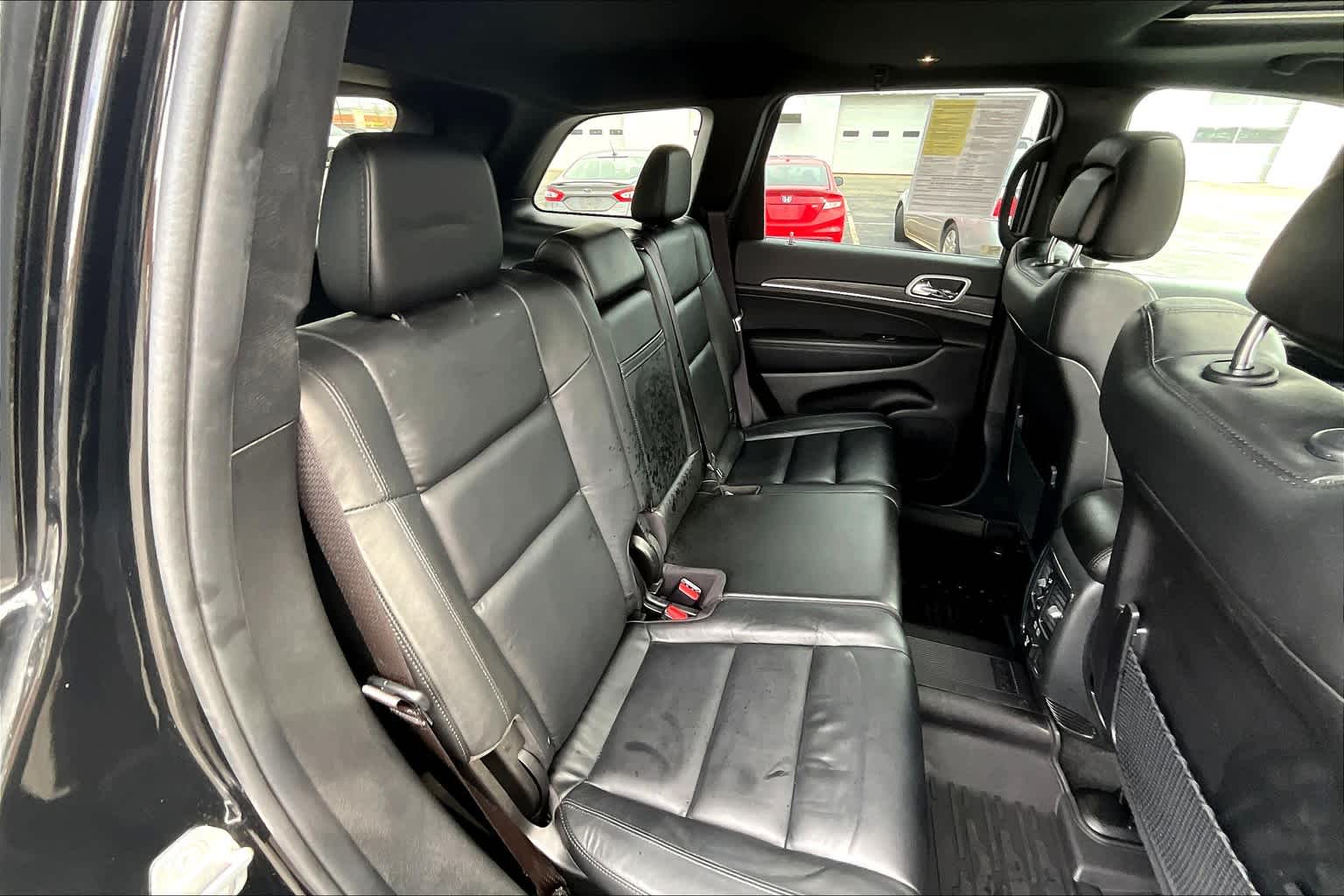 Vehicle image 15 of 35